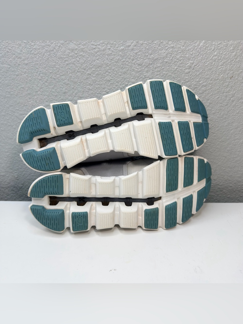 On Cloud 5 Push Women’s Running Shoes Glacier Undyed White Sneakers 69.98353 Sz8 - Picture 11 of 12